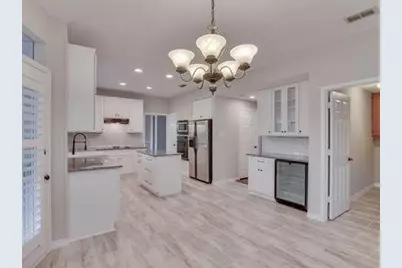 1081 Woodbriar Drive, Grapevine, TX 76051 - Photo 10