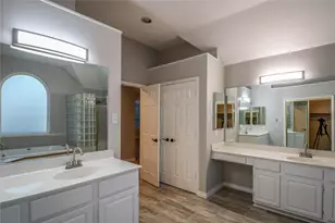 1081 Woodbriar Dr, Grapevine, TX 76051 - Photo 20