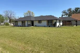 102 William St, Pottsboro, TX 75076 - Photo 1