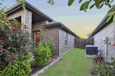 122 Redding Lane, Red Oak, TX 75154 - Photo 2