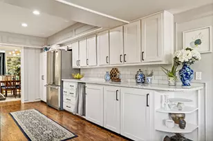 9683 Whitehurst Dr, Dallas, TX 75243 - Photo 10