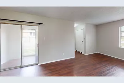 724 Prairie Creek Drive, Princeton, TX 75407 - Photo 6