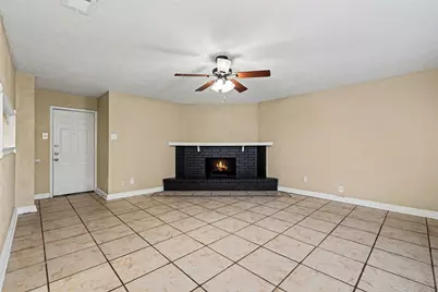 7427 Sandhurst Lane N, North Richland Hills, TX 76182 - Photo 6