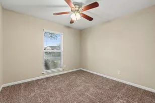 7427 Sandhurst Ln N, North Richland Hills, TX 76182 - Photo 14