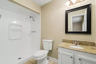 7427 Sandhurst Ln N, North Richland Hills, TX 76182 - Photo 12