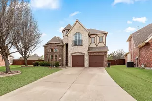 5736 New Castle Dr, Richardson, TX 75082 - Photo 1