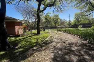 111 Lakeridge Rd, Lakeside, TX 76108 - Photo 10