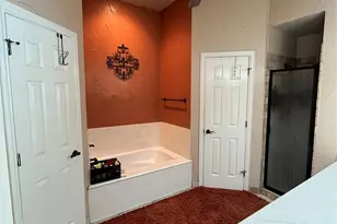 101 Burton Hill Dr, Weatherford, TX 76087 - Photo 8