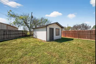 809 Michelle Dr, Everman, TX 76140 - Photo 22
