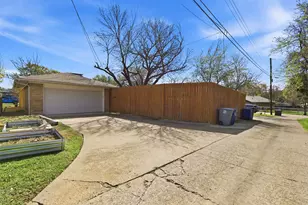 3055 Cliff Creek Dr, Dallas, TX 75233 - Photo 38