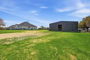 333 Meadow Crest Rd, Fort Worth, TX 76108 - Photo 24