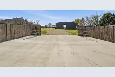 333 Meadow Crest Road, Fort Worth, TX 76108 - Photo 24