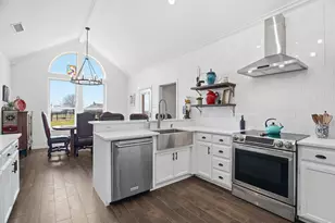 333 Meadow Crest Rd, Fort Worth, TX 76108 - Photo 12