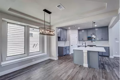 410 Larry, Irving, TX 75060 - Photo 8