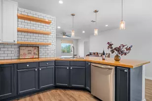 1408 N Elm St, Weatherford, TX 76086 - Photo 10