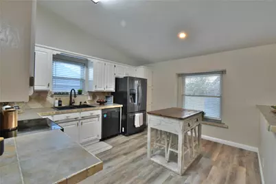 8906 Pleasant Hill Drive, Granbury, TX 76049 - Photo 4