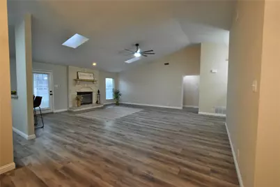 8906 Pleasant Hill Drive, Granbury, TX 76049 - Photo 10