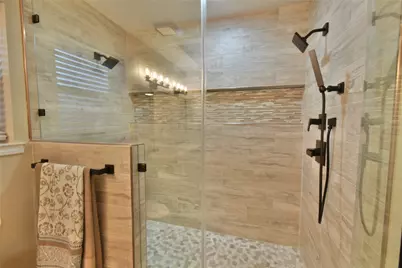 8906 Pleasant Hill Drive, Granbury, TX 76049 - Photo 14