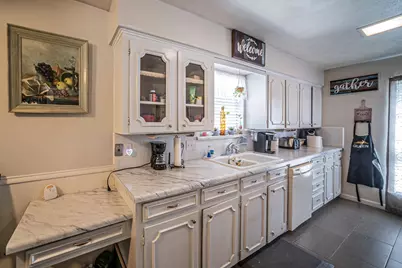 1127 Willow Creek Drive, Lancaster, TX 75146 - Photo 10