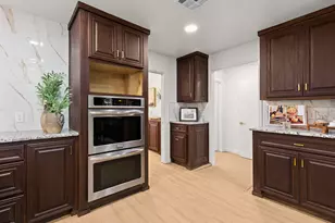 2324 Wooded Acres Dr, Waco, TX 76710 - Photo 20