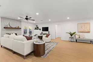 2324 Wooded Acres Dr, Waco, TX 76710 - Photo 10