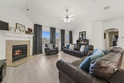 919 Fleetwood Cove Drive, Grand Prairie, TX 75052 - Photo 12