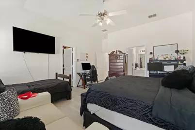 919 Fleetwood Cove Drive, Grand Prairie, TX 75052 - Photo 16