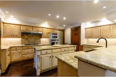 2605 Rothland Lane, Plano, TX 75023 - Photo 10