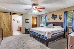 212 Casas Del Sur St, Granbury, TX 76049 - Photo 14