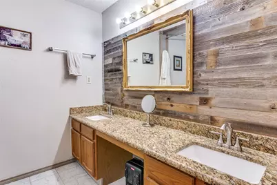 212 Casas Del Sur Street, Granbury, TX 76049 - Photo 18