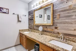 212 Casas Del Sur St, Granbury, TX 76049 - Photo 18