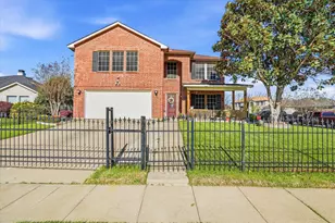 3551 Red Mine Ln, Grand Prairie, TX 75052 - Photo 1