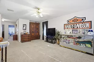 3551 Red Mine Ln, Grand Prairie, TX 75052 - Photo 4