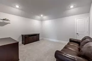 2545 Hampstead Ln., Carrollton, TX 75010 - Photo 36