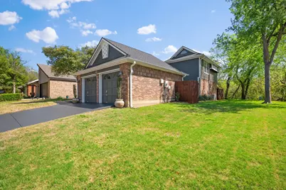 2516 Lake Bend Terrace, Carrollton, TX 75006 - Photo 2