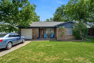 841 Lakeview Ridge, White Settlement, TX 76108 - Photo 1