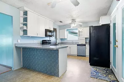 841 Lake View Ridge, White Settlement, TX 76108 - Photo 4