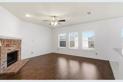 203 Stampede Street, Waxahachie, TX 75165 - Photo 4