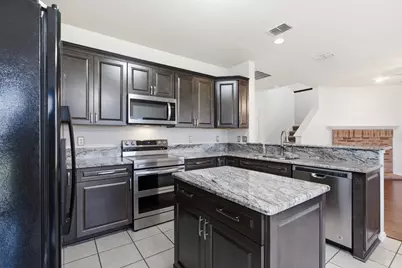 203 Stampede Street, Waxahachie, TX 75165 - Photo 10