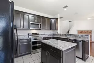 203 Stampede St, Waxahachie, TX 75165 - Photo 10