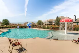 1717 Clem Castle Dr, Carrollton, TX 75010 - Photo 38