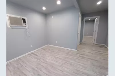 312 S Hampton Road, Crowley, TX 76036 - Photo 2