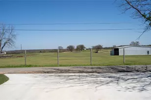 729 N 9th Ave, Denison, TX 75021 - Photo 2