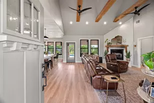 100 Tall Grass Ct, Weatherford, TX 76087 - Photo 4