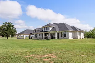 100 Tall Grass Ct, Weatherford, TX 76087 - Photo 2