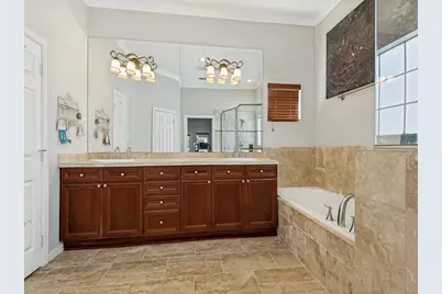 1018 Pavillion Street, Dallas, TX 75204 - Photo 18