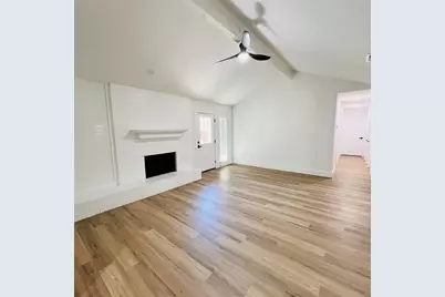 1601 Juneau Street, Grand Prairie, TX 75050 - Photo 8