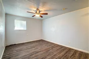 208 Miller St, Mount Vernon, TX 75457 - Photo 12