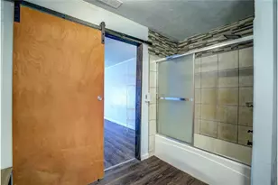 208 Miller St, Mount Vernon, TX 75457 - Photo 16