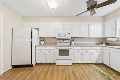 1013 Yorkshire Drive, Sherman, TX 75092 - Photo 16